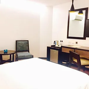 Hotel Century Angeles